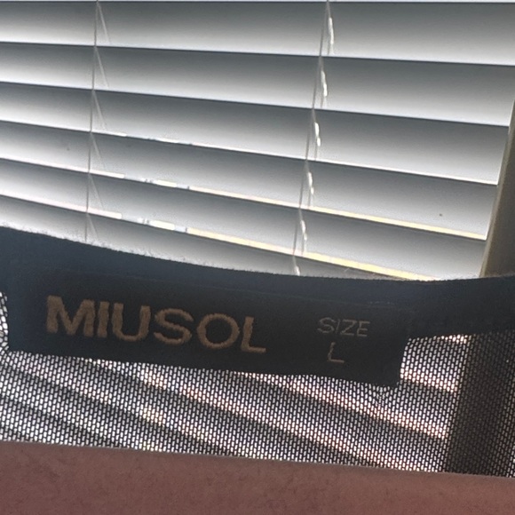 Elegant Black Lace dress - Picture 4 of 7